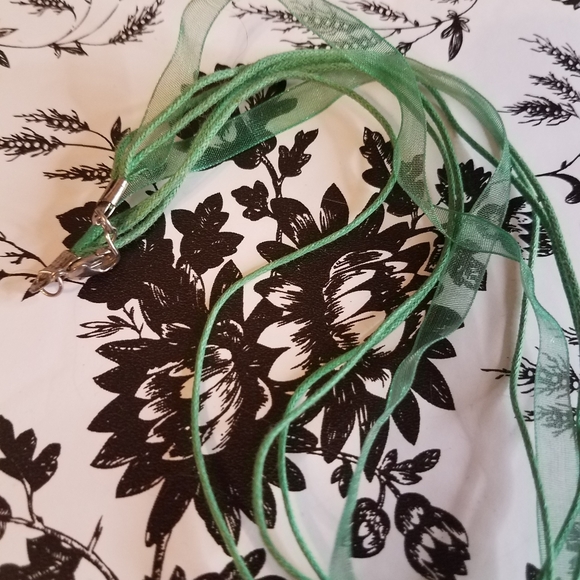 Glass pendant necklace  jo28 - Picture 3 of 5